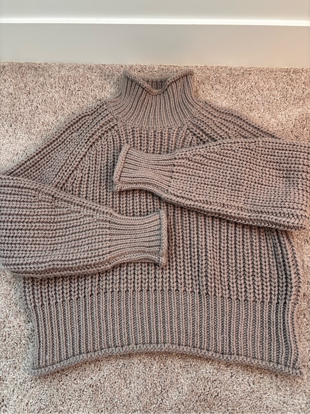 H&M Turtleneck sweater in Taupe